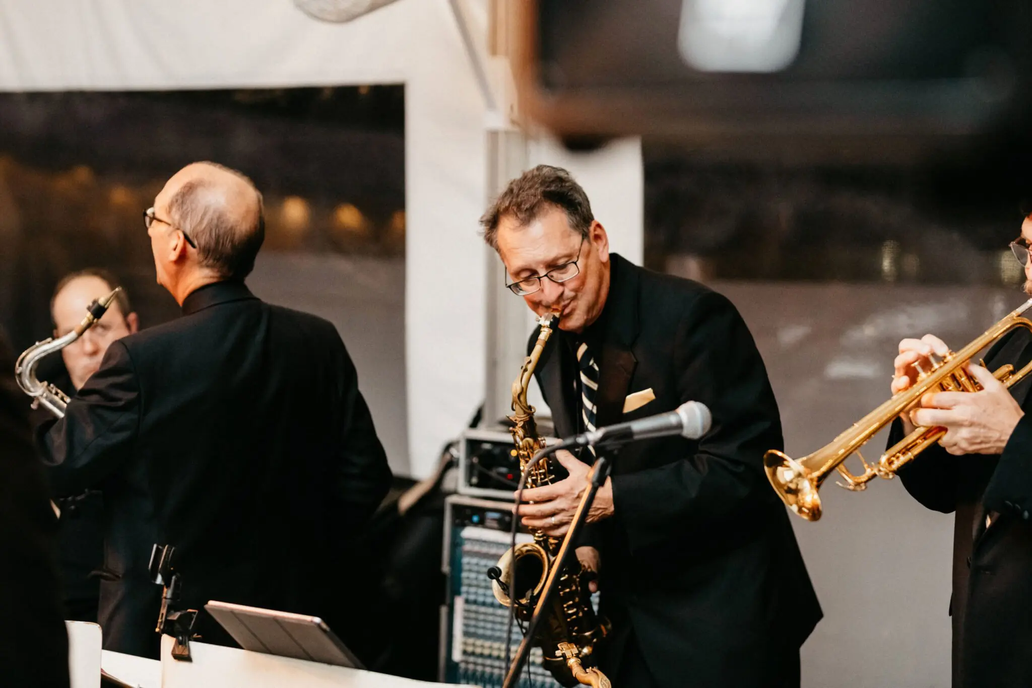 Live Saxophone and Trumpet at wedding by Pat Robinson Photography Live Saxophone and Trumpet at wedding by Pat Robinson Photography