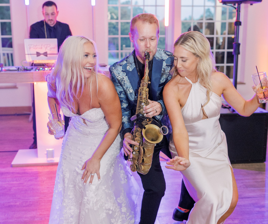 DJ and saxophone fusion hybrid for weddingws