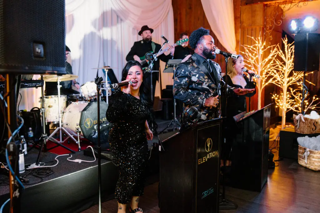 Elevation performs live wedding by Chloe Paige Photography