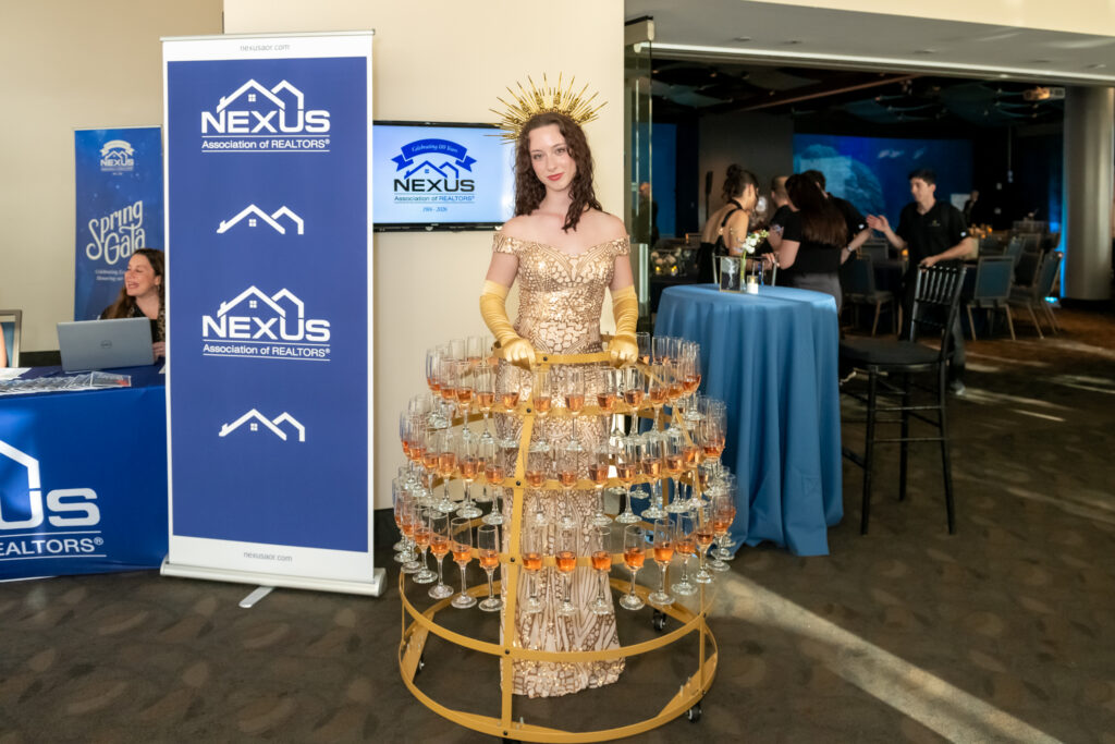 Champagne Skirt gReeter