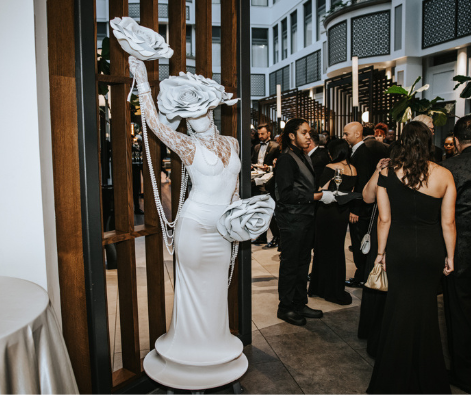 Living Flower Statue at Cocktail Hour