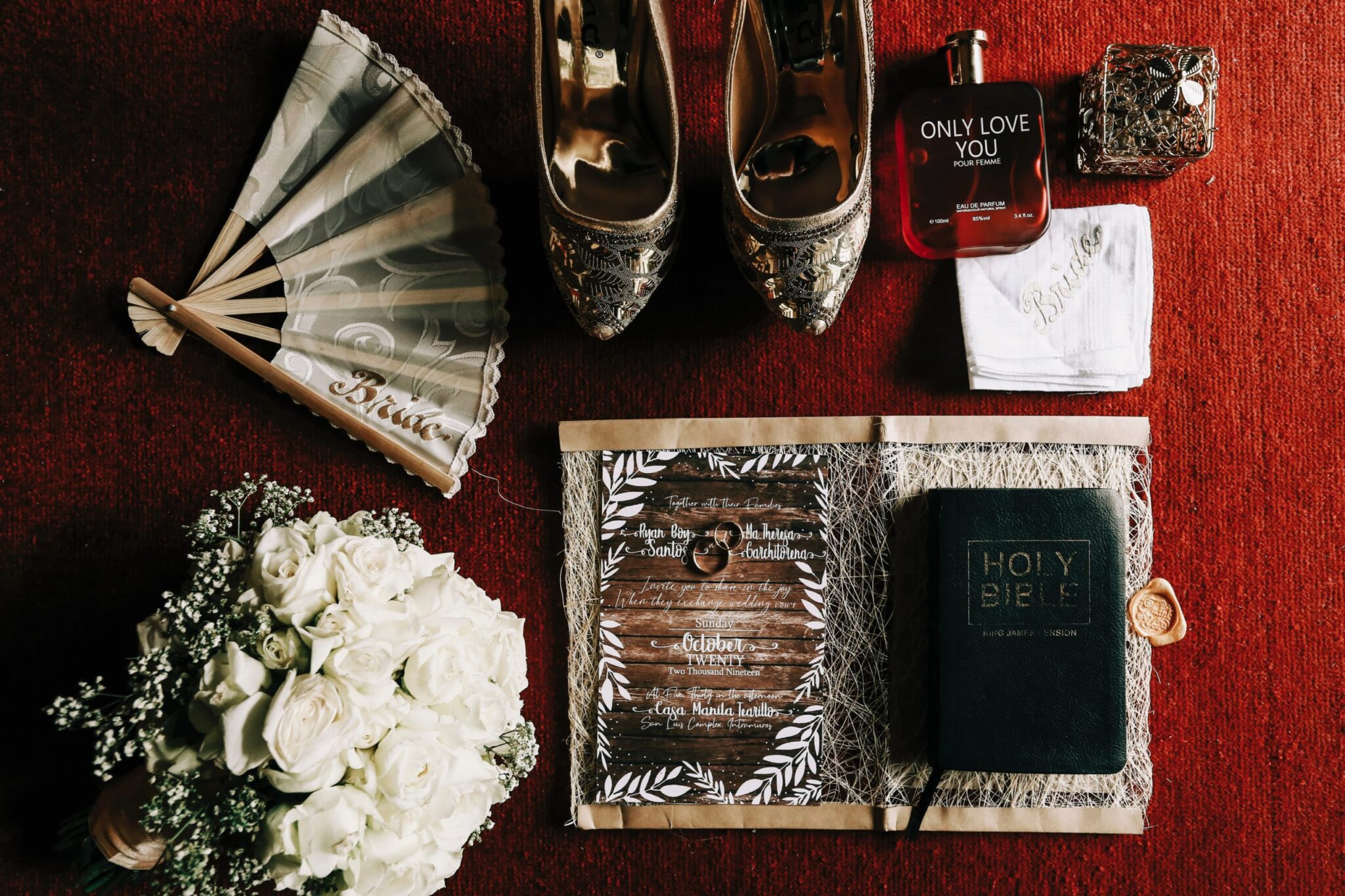 Holiday wedding invitation suite
